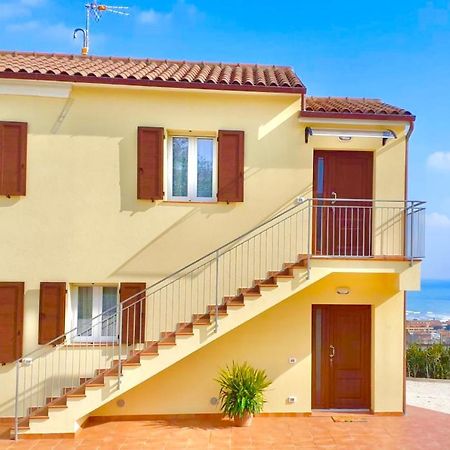 Casa Vacanze Con Vista Mare E Giardino - Amanecer Marzocca di Senigallia Bagian luar foto
