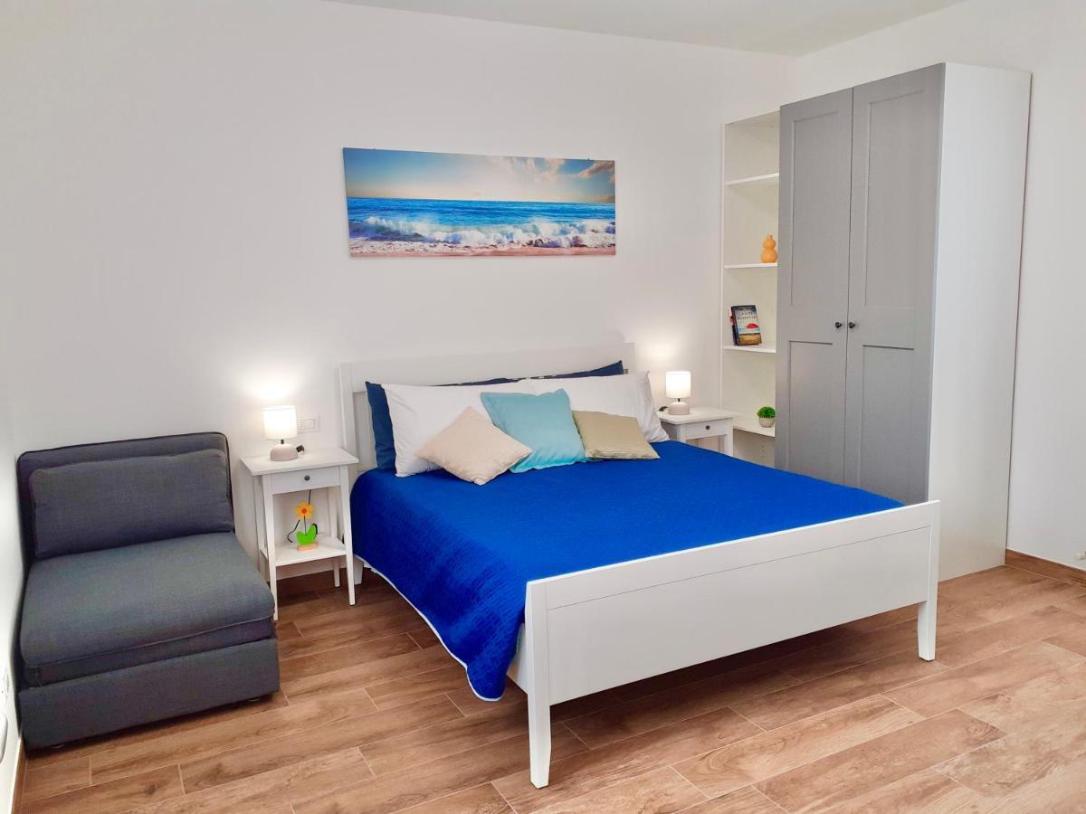Casa Vacanze Con Vista Mare E Giardino - Amanecer Marzocca di Senigallia Bagian luar foto