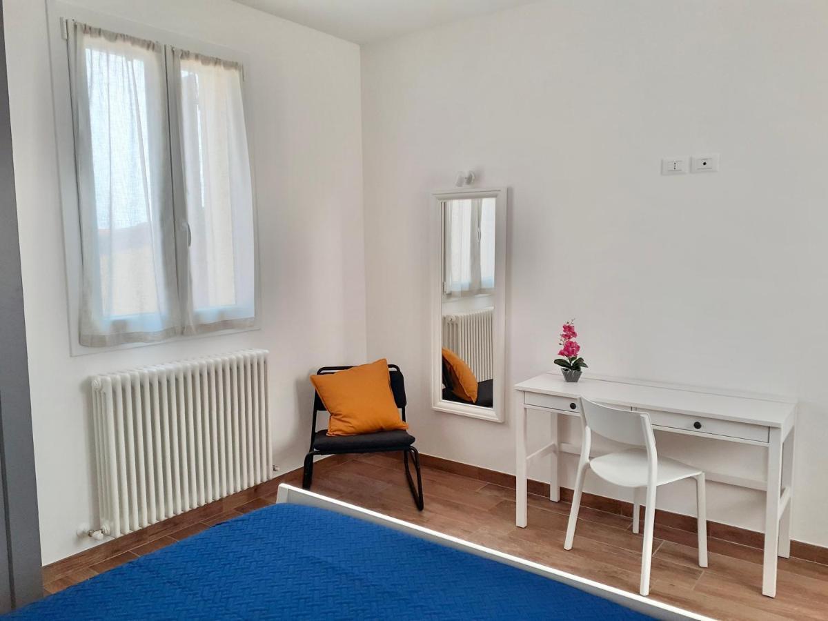 Casa Vacanze Con Vista Mare E Giardino - Amanecer Marzocca di Senigallia Bagian luar foto