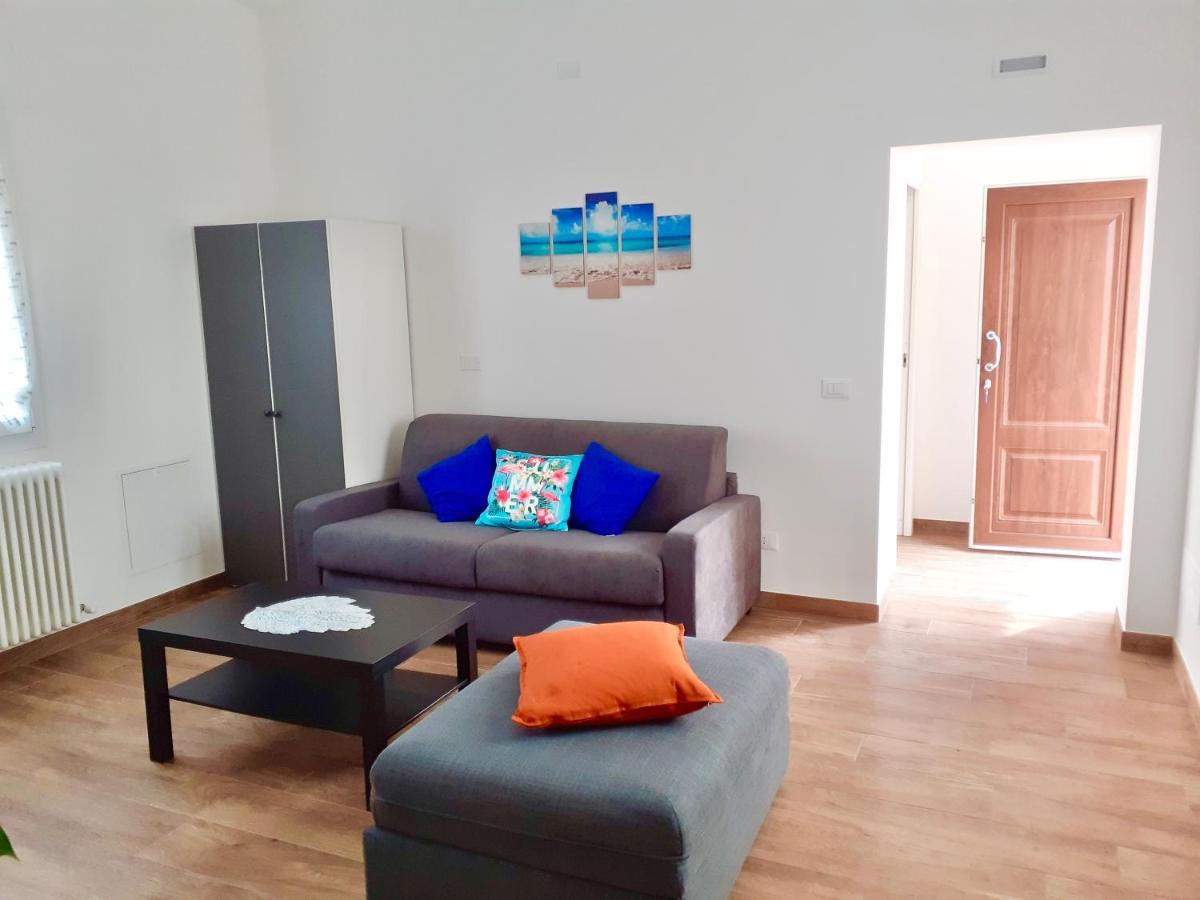 Casa Vacanze Con Vista Mare E Giardino - Amanecer Marzocca di Senigallia Bagian luar foto