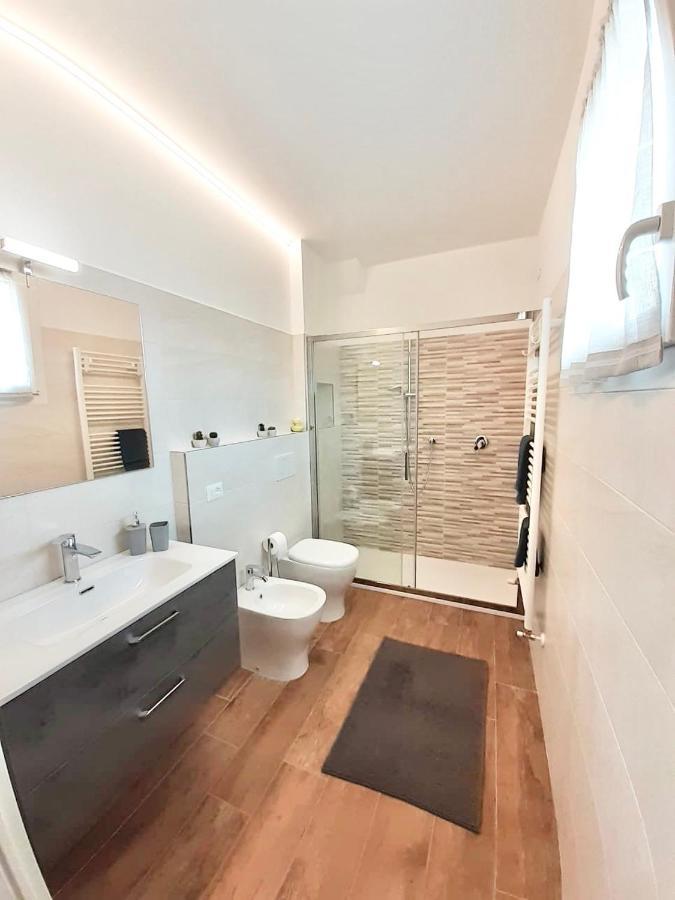 Casa Vacanze Con Vista Mare E Giardino - Amanecer Marzocca di Senigallia Bagian luar foto