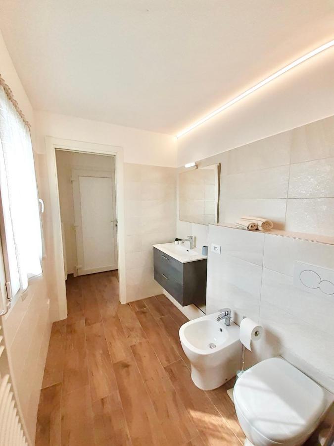 Casa Vacanze Con Vista Mare E Giardino - Amanecer Marzocca di Senigallia Bagian luar foto